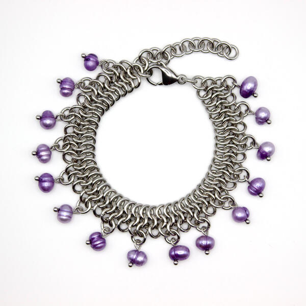 B001: stainless steel, freshwater pearls B001: stainless steel, freshwater pearls
